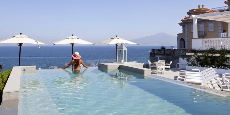 Hotel Corallo Sorrento Piscina 04