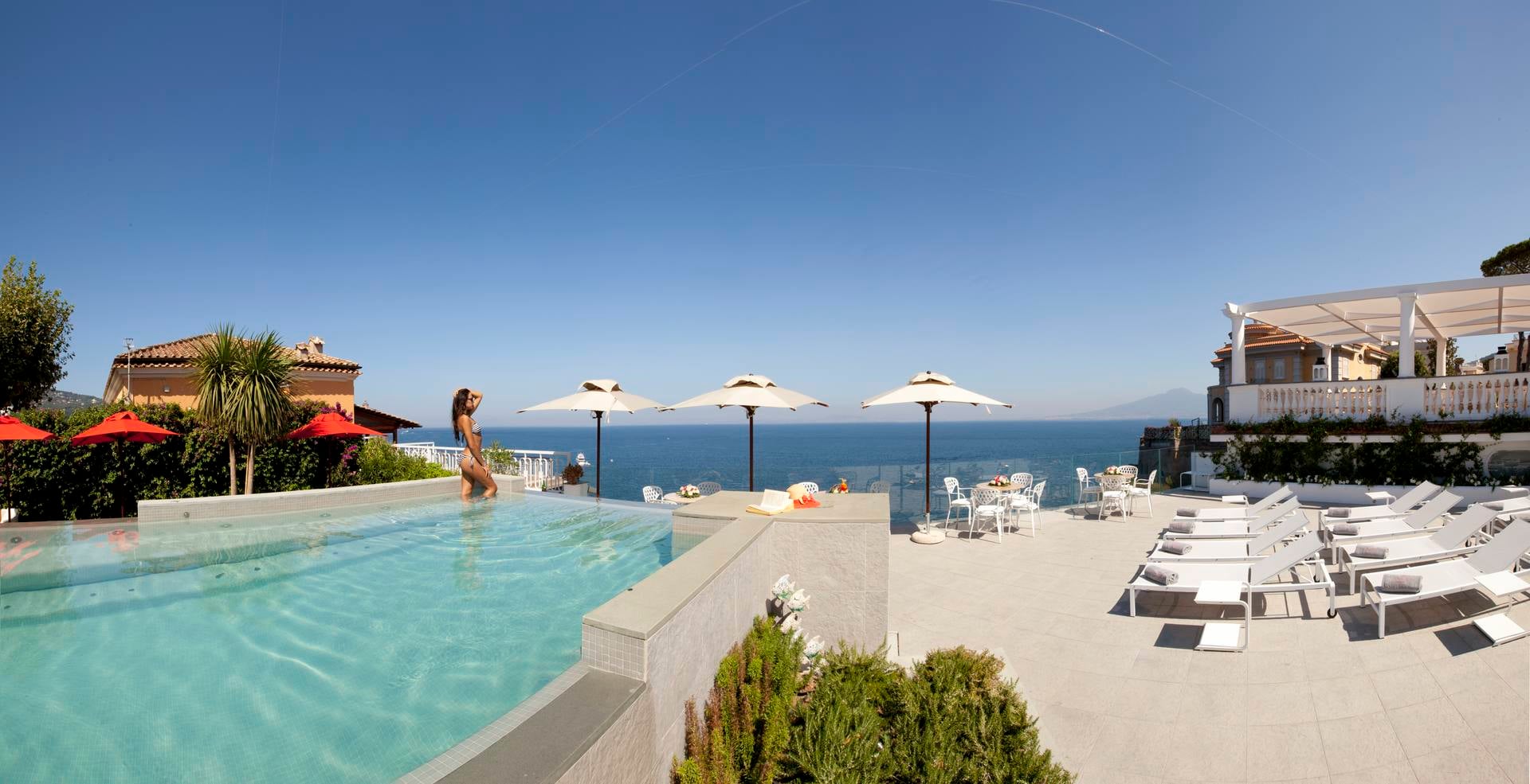 Hotel Corallo Sorrento Piscina 016