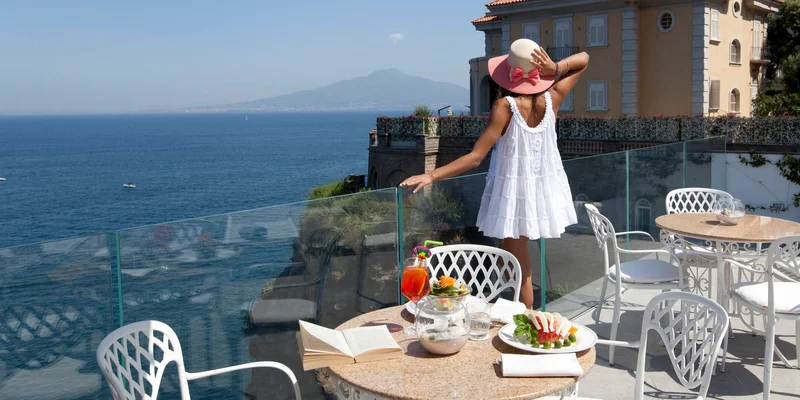 Hotel Corallo Sorrento Piscina 015